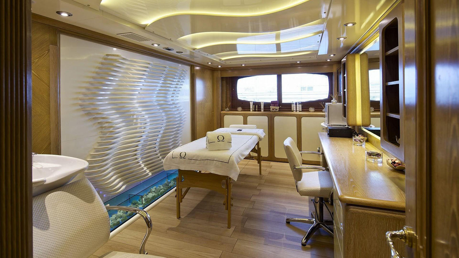 yacht beauty services